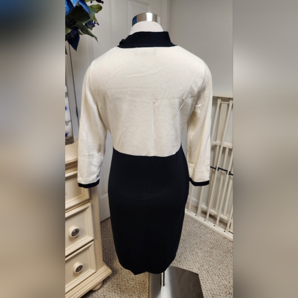 Nine West 3/4 sleeve dress Sz. MEDIUM - Picture 4 of 4